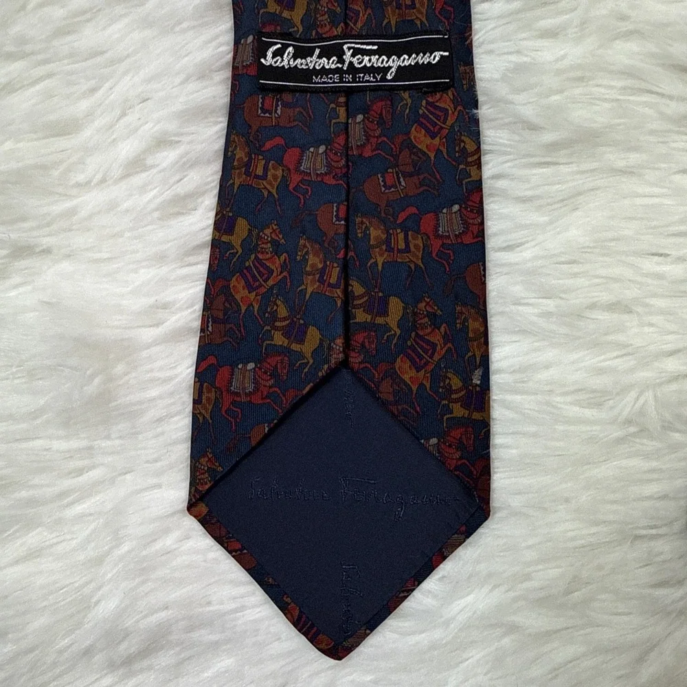 Salvatore‎ Ferragamo Men's Silk Tie Blue Horses Motif Made in Italy Designer